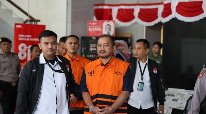 BREAKING NEWS: KPK Tangkap Bupati Pemalang Anom Widiyantoro dalam Operasi Tangkap Tangan