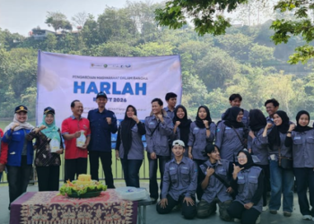 Harlah BEM Fakultas Teknik Unwahas Diwarnai Aksi Peduli Lingkungan, 4.000 Bibit Ikan Ditebar di Waduk Jatibarang