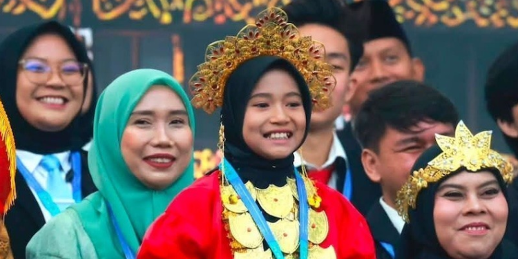 Kisah Citra Nur Ramadhani, Bantu Ibu Jualan Kacang Sebelum Melanjutkan Sekolah di Sekolah Rakyat